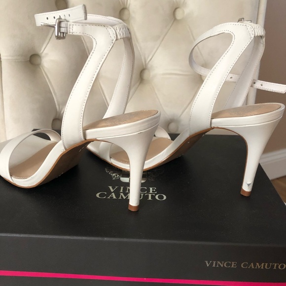 Vince Camuto white sandal heels - Picture 4 of 7